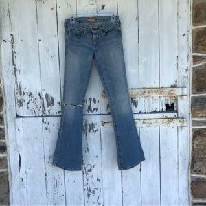 Abercrombie & Fitch Madison flare jeans. Size 00R.